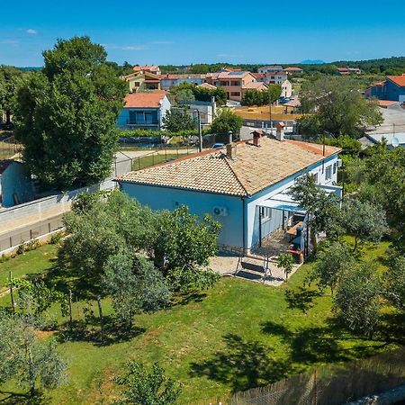 Holiday House Chill Out Loborika Marčana 外观 照片