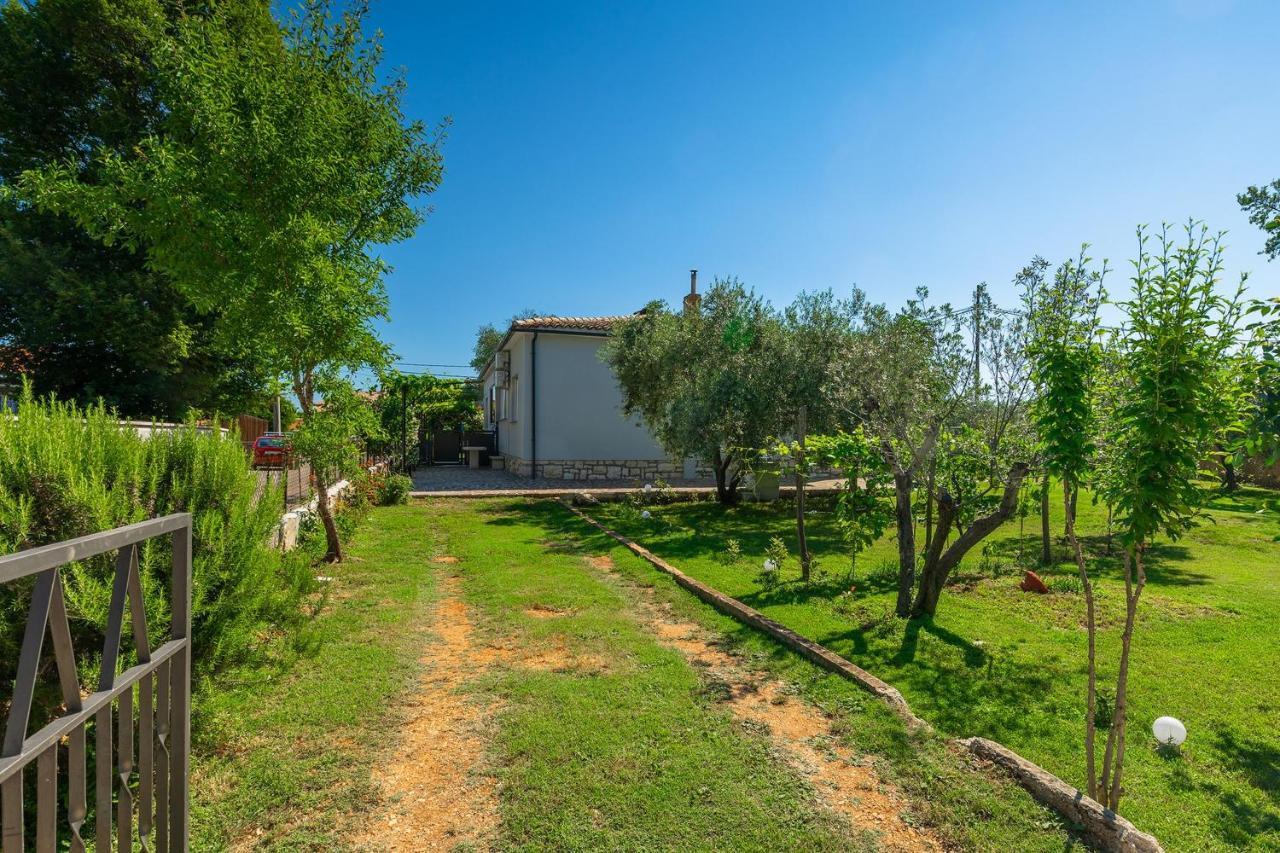 Holiday House Chill Out Loborika Marčana 外观 照片